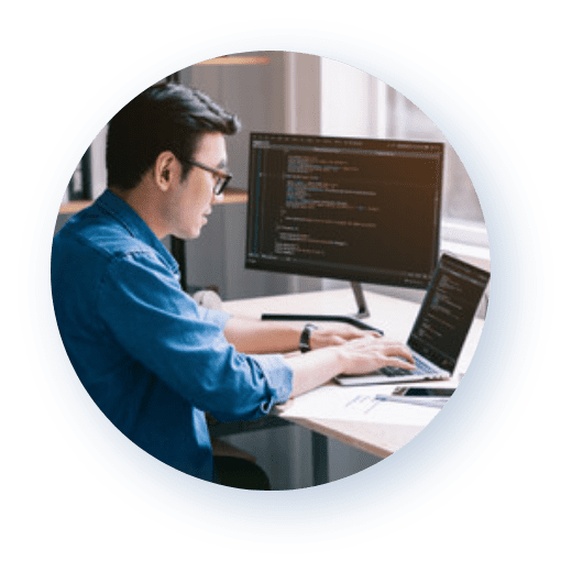 月間10,000<!-- :syukyaku -->名を超える圧倒的な IT人材の登録者数