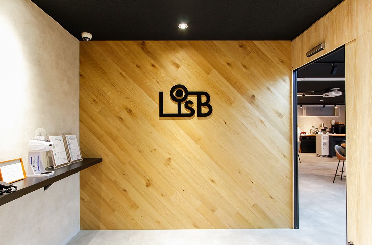 株式会社LisB